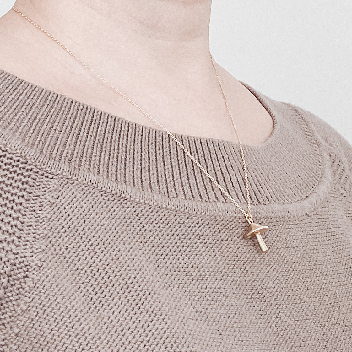 monstera deliciosa gold pendant Monstera Deliciosa Necklace